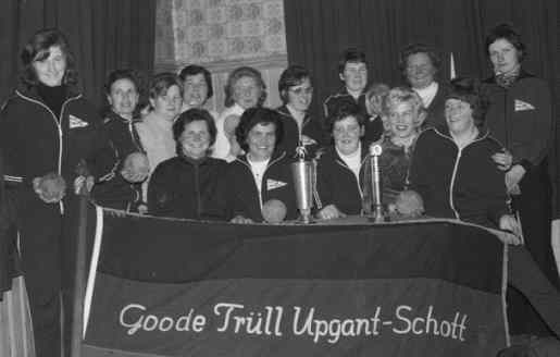 Die erste Frauenmannschaft von Goode Trüll, die an Punktwettkämpfen teilnahm.Auf dem Foto fehlt Ursula Casjens 